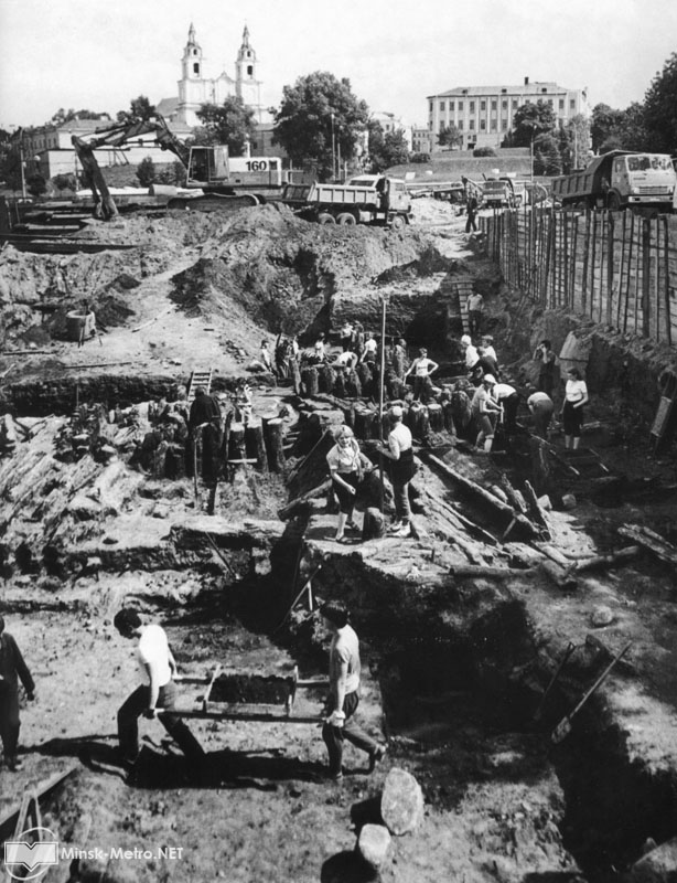 Строительство станции метро Немига. История метро Минска. Картинка. Фотография
