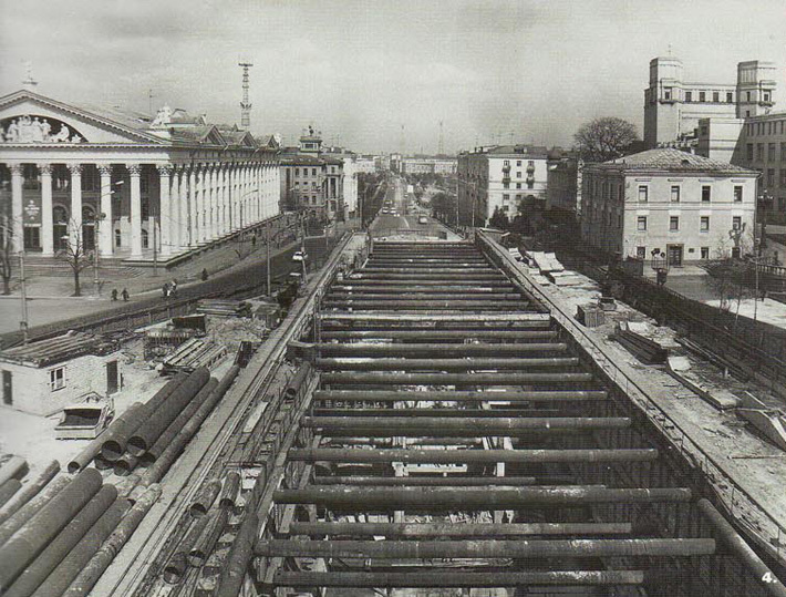 Строительство станции метро Октябрьская. История метро Минска. Картинка. Фотография